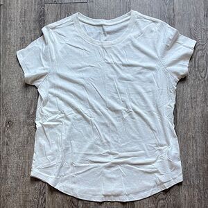 Old Navy Classic White Short Sleeve Tee
